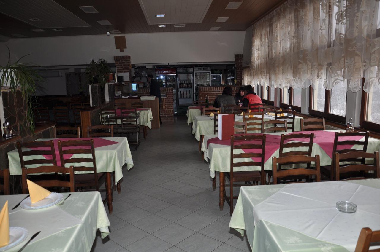 Mm Narcis Bed & Breakfast Vlasina Rid Exterior photo